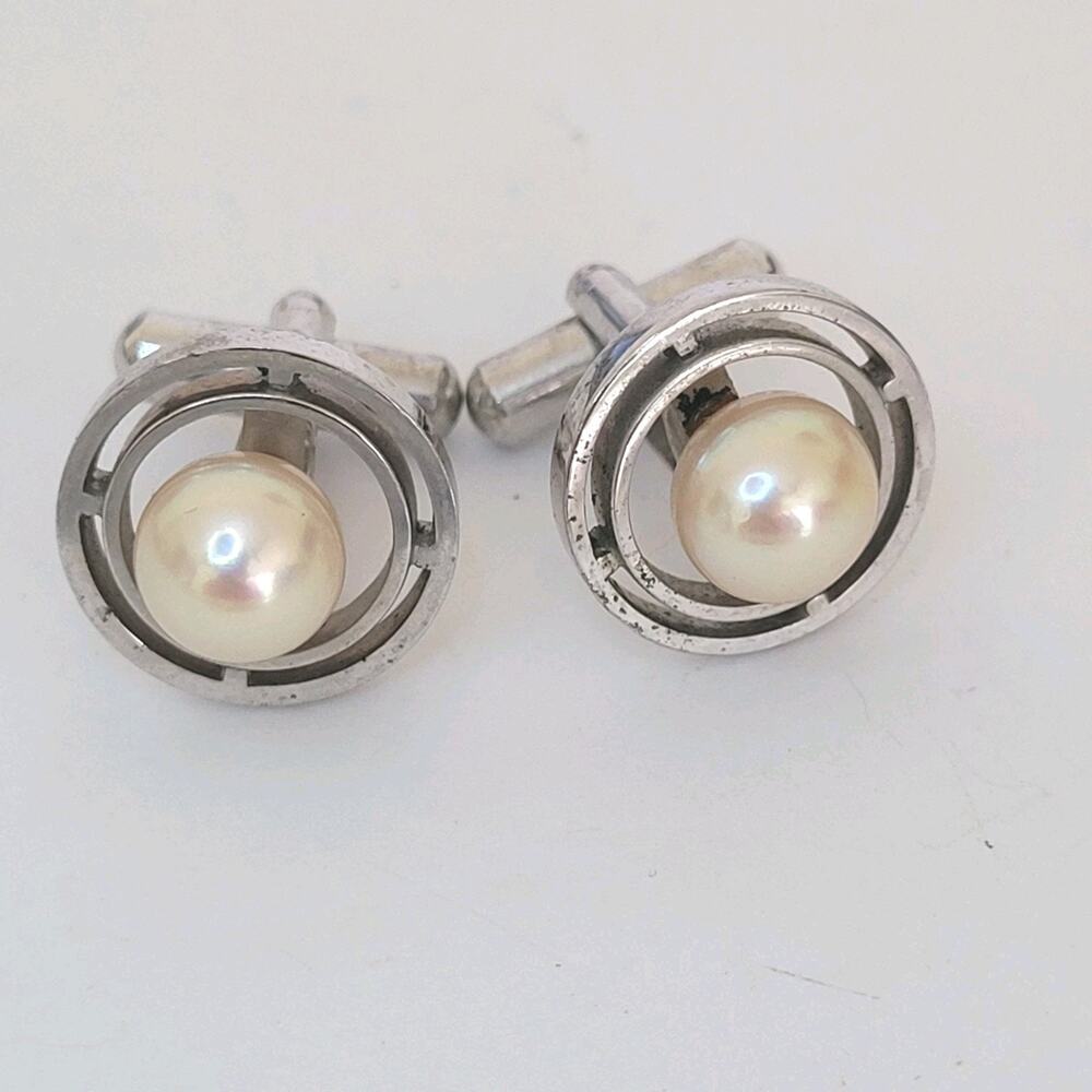 Grandea Sterling Silver Cufflinks with Geniue Acoya Pearl Silver Tone Round Retr